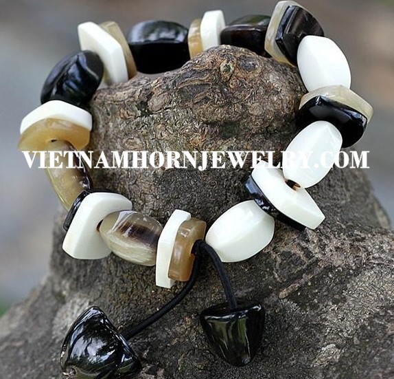 Exquisite Horn Jewelry - Unique Buffalo Horn Creations