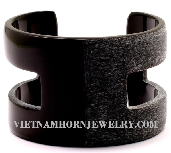 Exquisite Horn Jewelry - Unique Buffalo Horn Creations