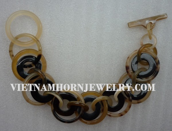 Exquisite Horn Jewelry - Unique Buffalo Horn Creations
